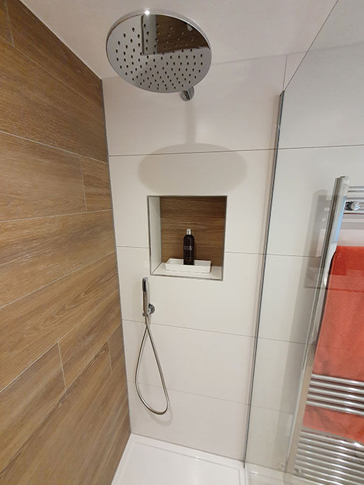 Bathroom Projects - Project 1 - Slider Image - James Ensuite Pic 7
