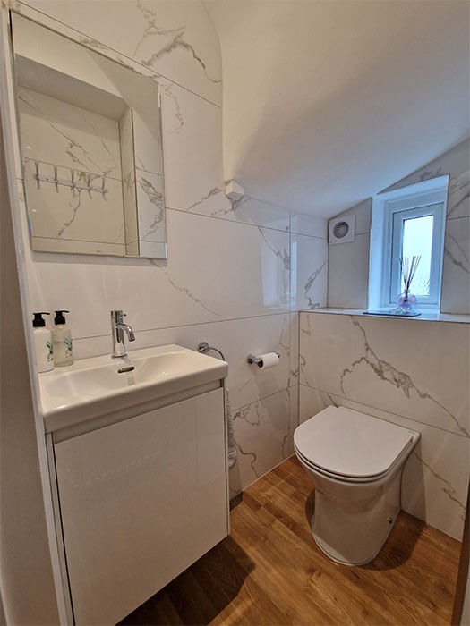 Reynolds Cloakroom Pic 1