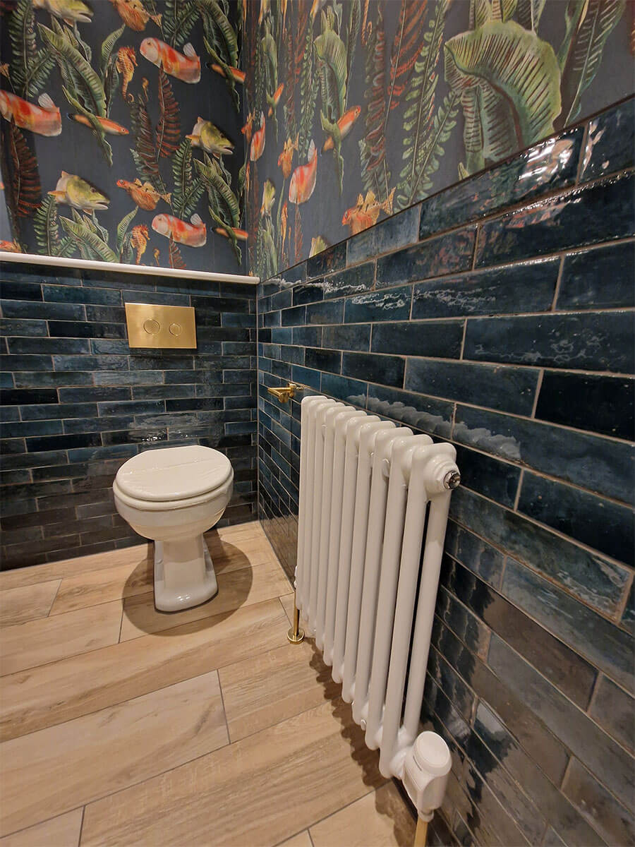 Cloakroom Pic 4